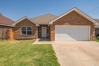 Building Photo - 2207 Medford Ct