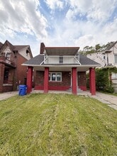 Building Photo - 13225 Santa Rosa Dr