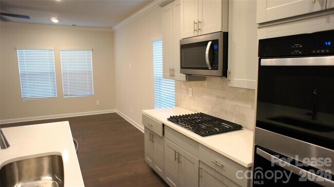 Foto del edificio - 344 Cedar Knoll Cir