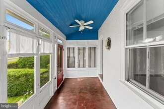 Building Photo - 809 Ardmore Ave