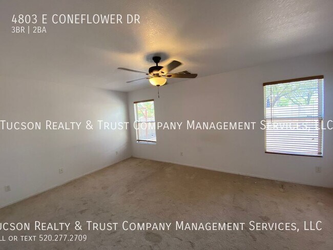 Building Photo - Three Bedroom Plus A Den - Move In Ready