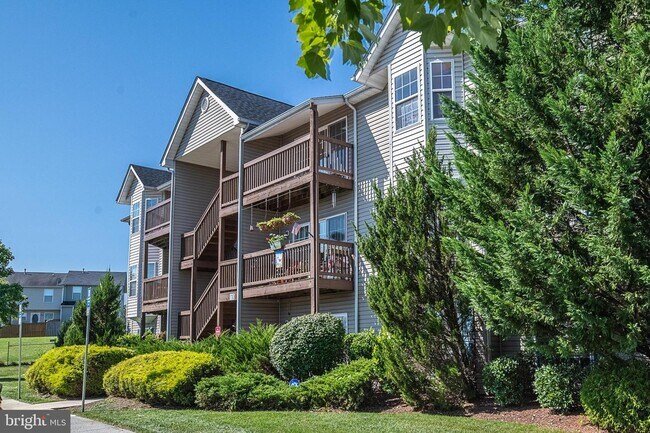 Foto del edificio - 110 Brookland Ct
