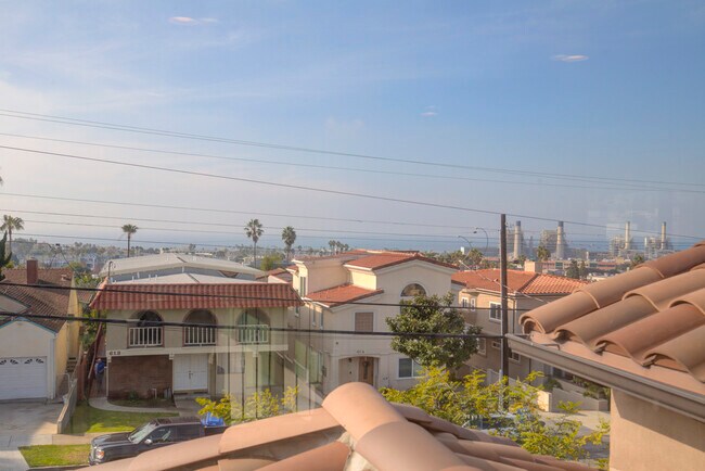 Foto del edificio - 612 N Juanita Ave