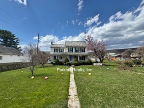154 S Broadway