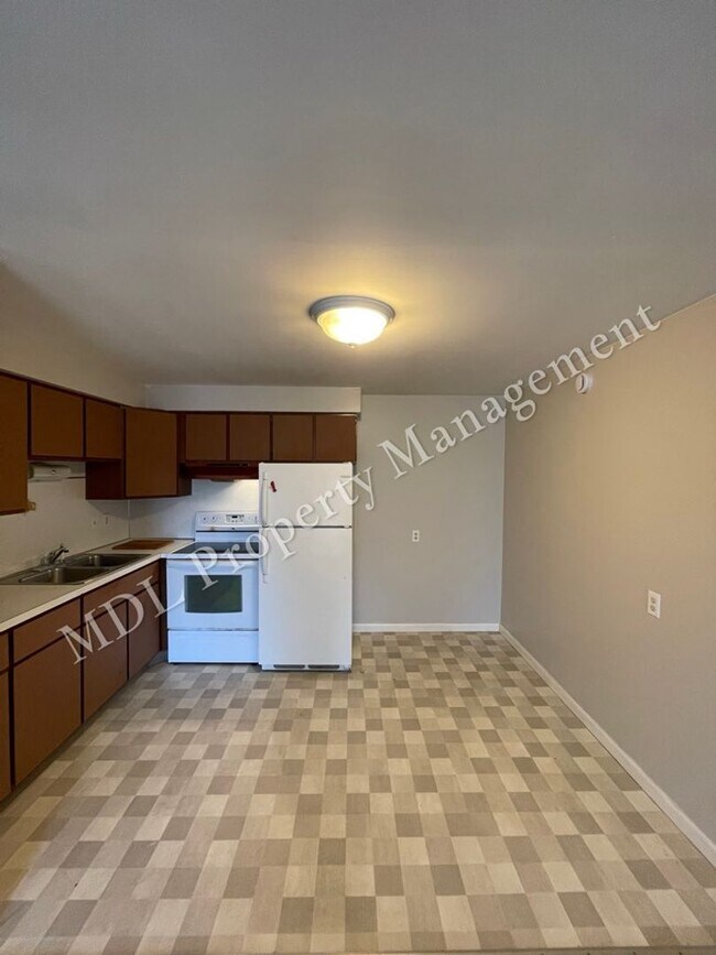 Foto del edificio - 121 N Woodbridge St
