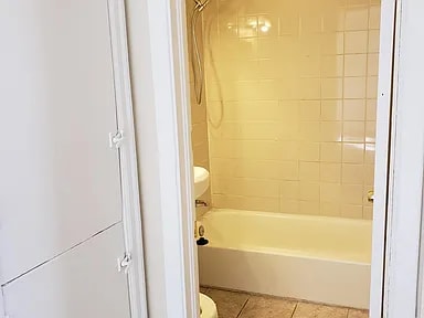 Photo - 845 Perry St House