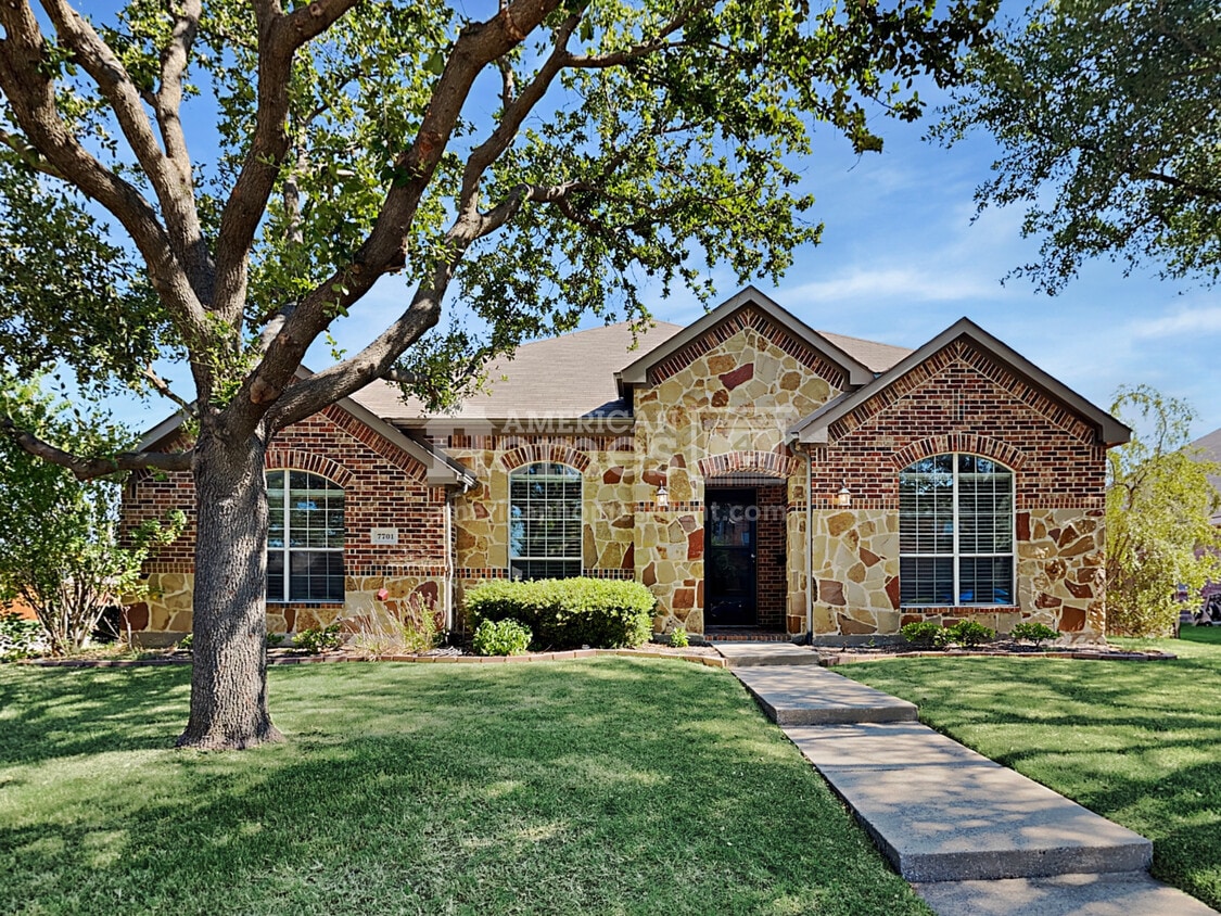 7701 Westover Drive House Rental in Rowlett, TX