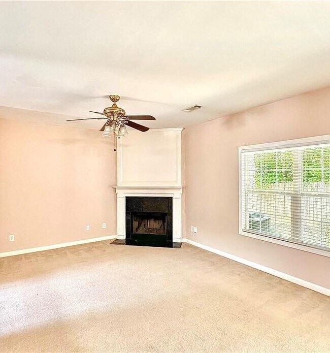 Foto del edificio - 370 Creek Manor Way