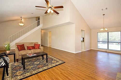 Foto del edificio - 5309 Maple Ct