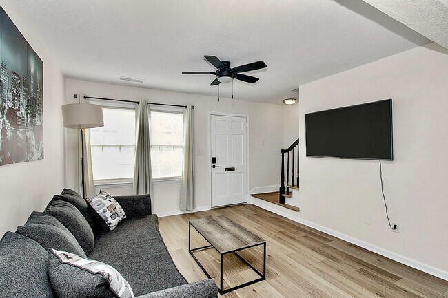 Photo - 6314 Old Pineville Rd Apartment