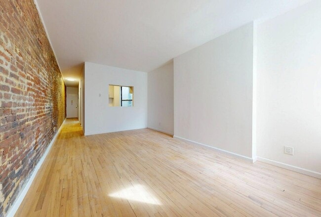 Photo - Washington Avenue Apartment