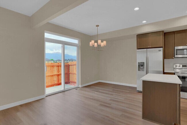 Building Photo - 3791 Venice Grove