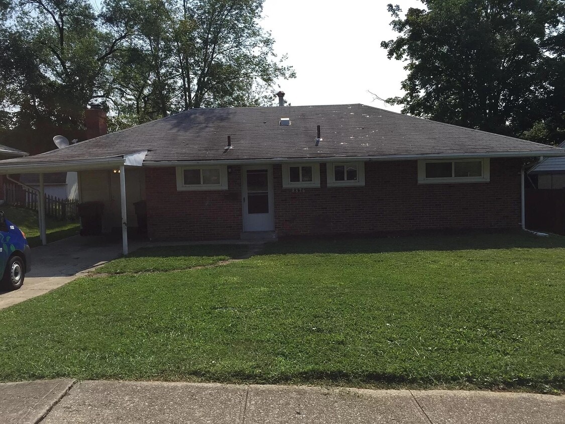 8874 Desoto Dr, Cincinnati, OH 45231 House Rental in Cincinnati, OH