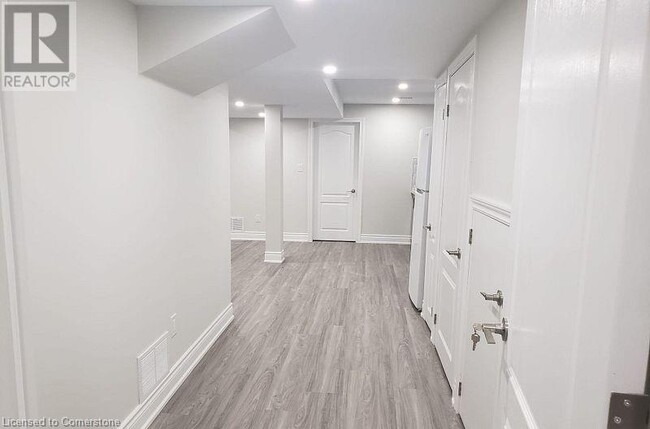 Building Photo - 44 Branigan Cres
