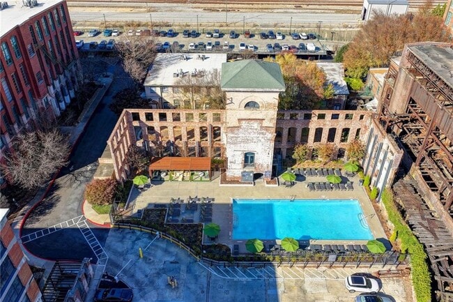 Building Photo - 170 Boulevard SE