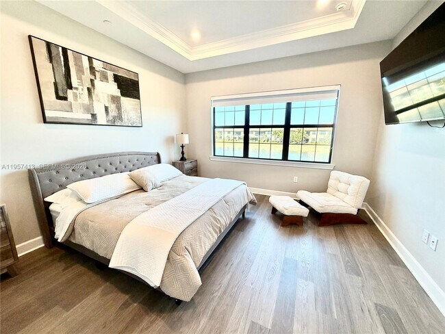 Foto del edificio - 15323 Lucerna St