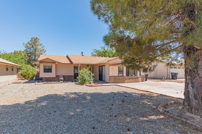 Foto del edificio - 3 Bedroom 2 Bath Home