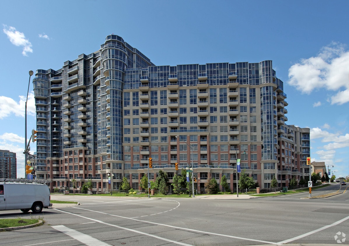 Circa Apartments 23 Cox Blvd Markham, ON