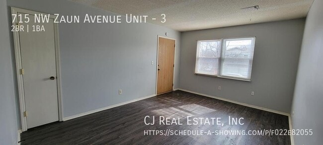Building Photo - 715 NW Zaun Ave