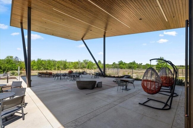 Building Photo - 8012 Mandela Bend