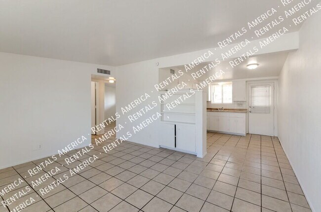 Foto del edificio - 3452 N Geronimo Ave