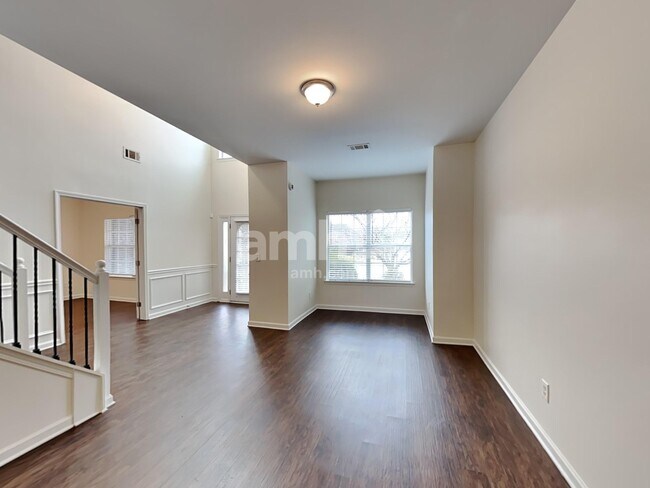 Building Photo - 3701 Sunbridge Dr SW