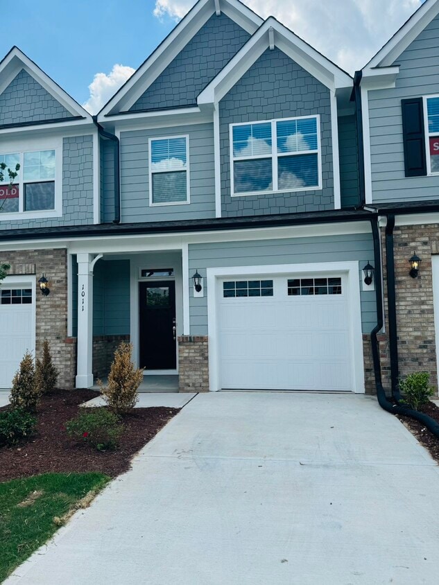 Primary Photo - 1011 Culloden Cir