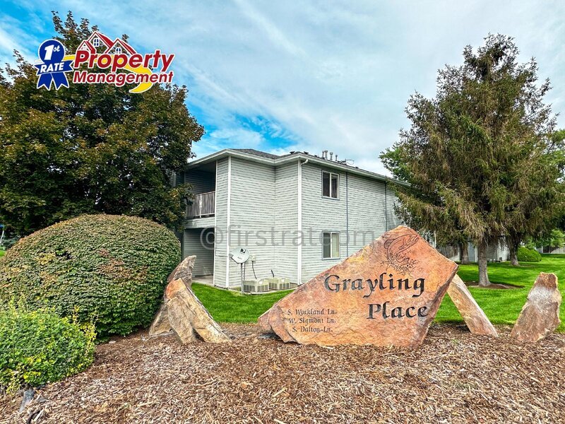 Primary Photo - 540 S Workland Ln