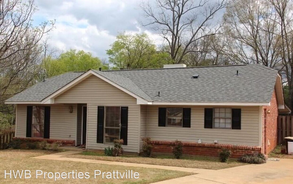 Primary Photo - 3 br, 2 bath House - 484 Avon Road