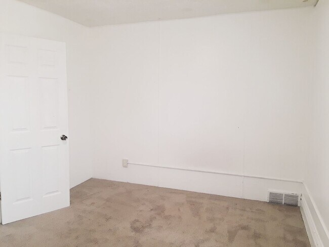 Foto del edificio - 732 N 23rd Ave W
