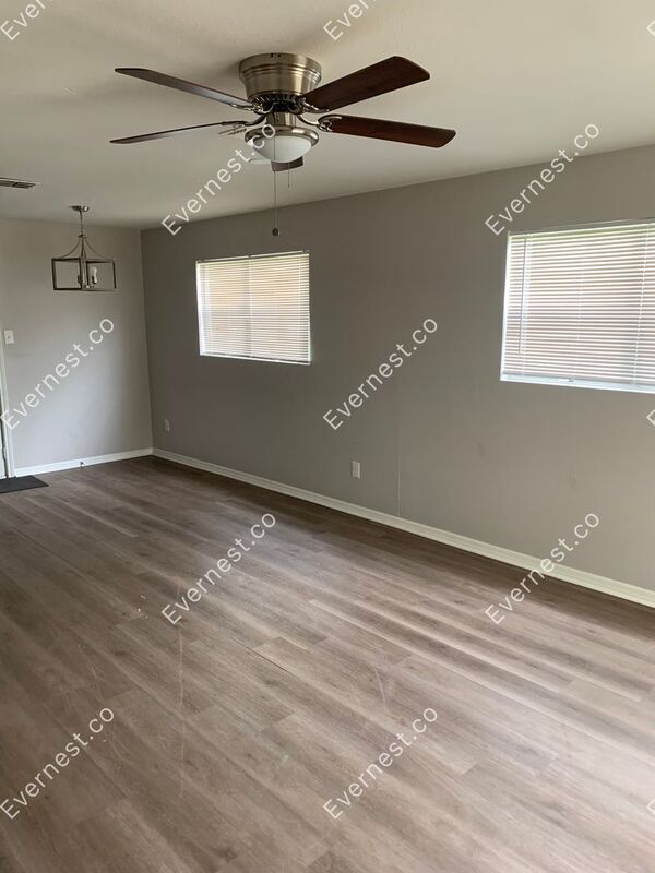 Foto del edificio - 3910 Wynne St