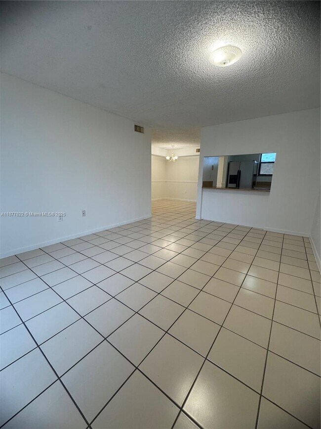 Foto del edificio - 5765 W 25th Ct