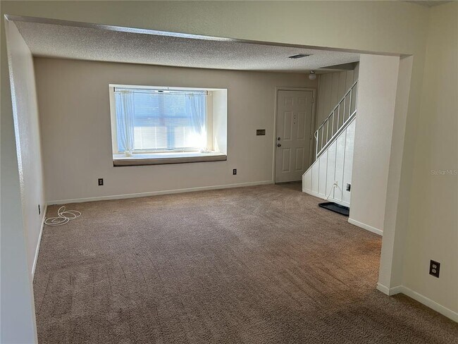 Building Photo - 3033 Park Ln