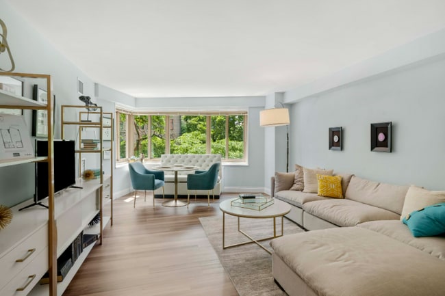 Photo - 1340 N Lake Shore Dr Apartment