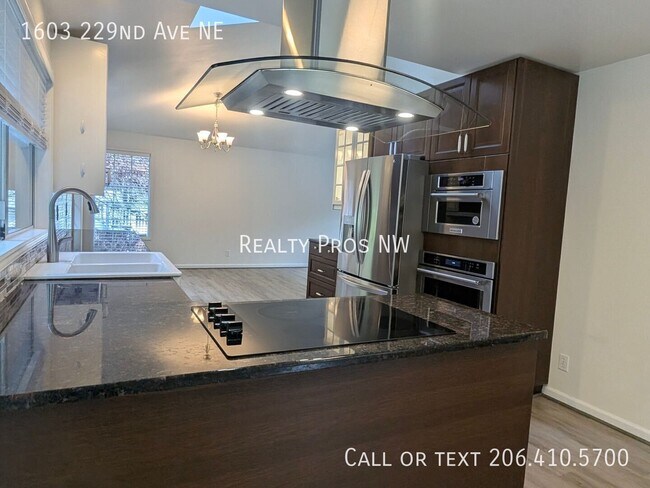 Foto del edificio - 1603 229th Ave NE