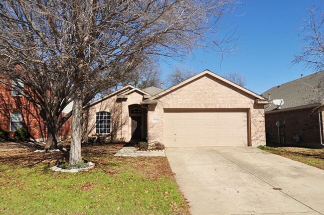 Building Photo - 2120 Kingsdale Ct