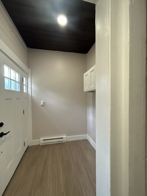 inside front door - 71 Dreamland Park Dr