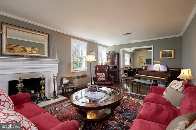 Foto del edificio - 5801 Huntington Pkwy