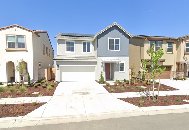 Building Photo - Beautiful 2025 Built 4/2 - New Subdivision!