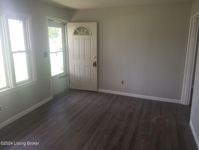 Foto del edificio - 13213 Ashlawn Dr