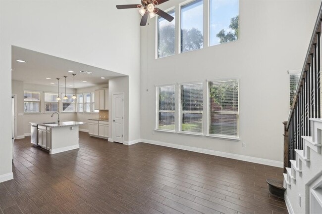 Building Photo - 10418 Turnbull Loop