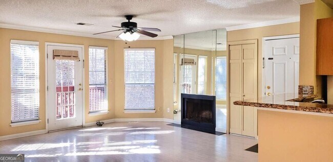 Building Photo - 913 Wentworth Ct
