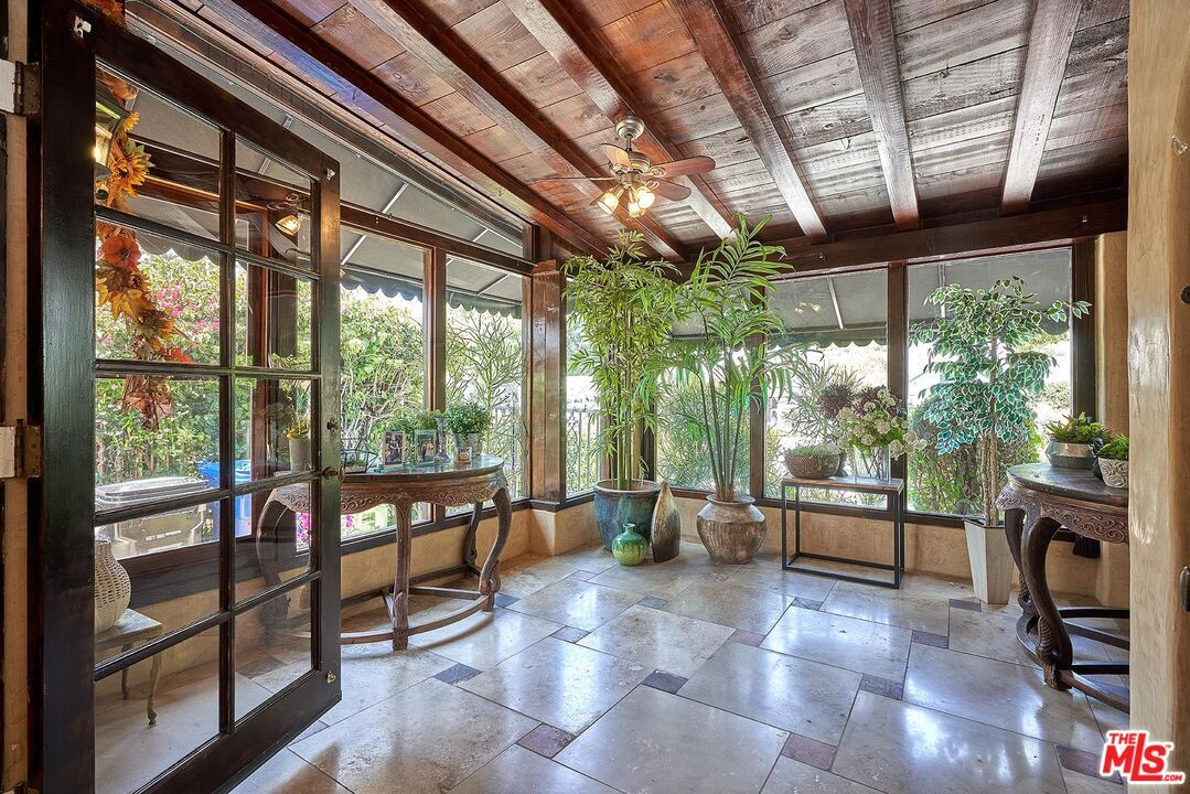 Foto principal - 424 N Arden Blvd