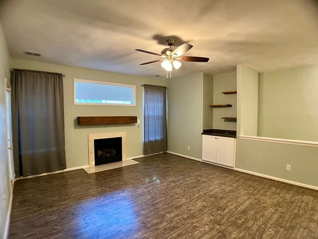 Building Photo - Cypress Point Condo for Rent