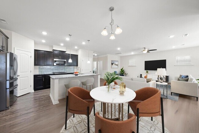 Building Photo - 674 Brk Pne Trl