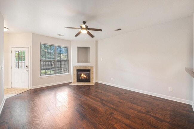 Building Photo - 2897 Sweetleaf Ln
