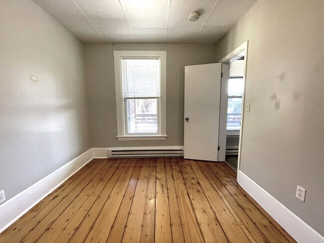 Foto del edificio - 9 School St