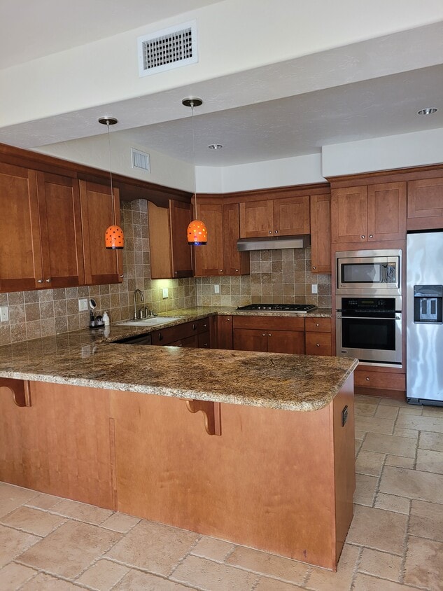 Kitchen - 3312 Clay St