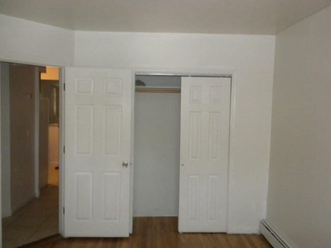 Building Photo - 3278 Kingsland Ave