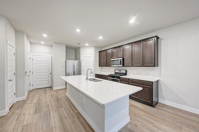 Building Photo - 7319 Travertine Spring Dr